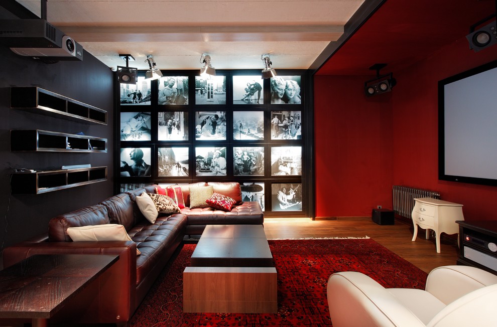 Eclectic home theatre in Moscow.