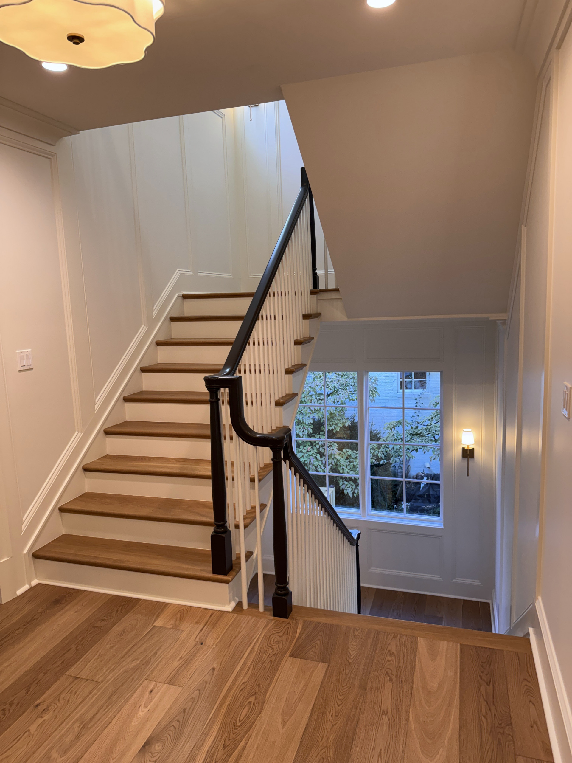 Project #160 | Traditional Box Stair with Gooseneck Handrail
