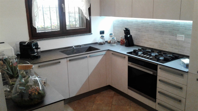 Daniela modern-kitchen