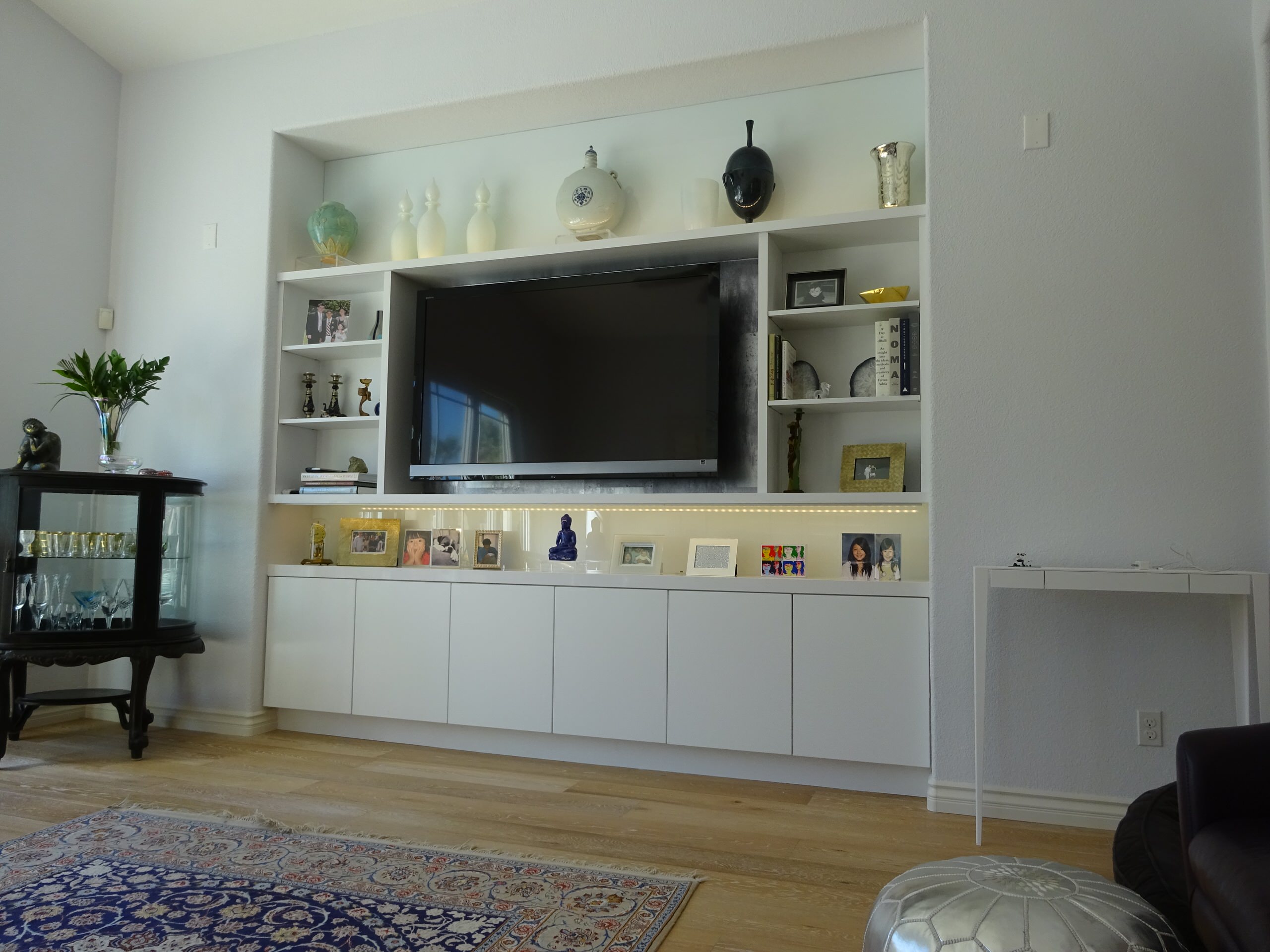 Contemporary Kitchen and Family Room Built-In Remodel