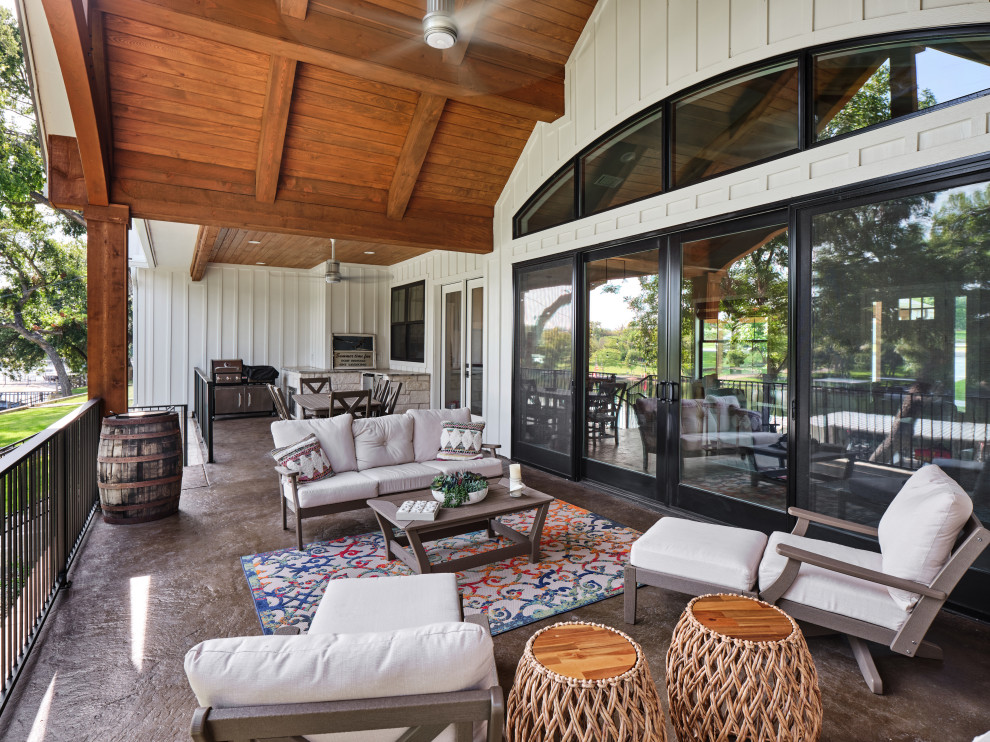 Beach style home design photo in Austin