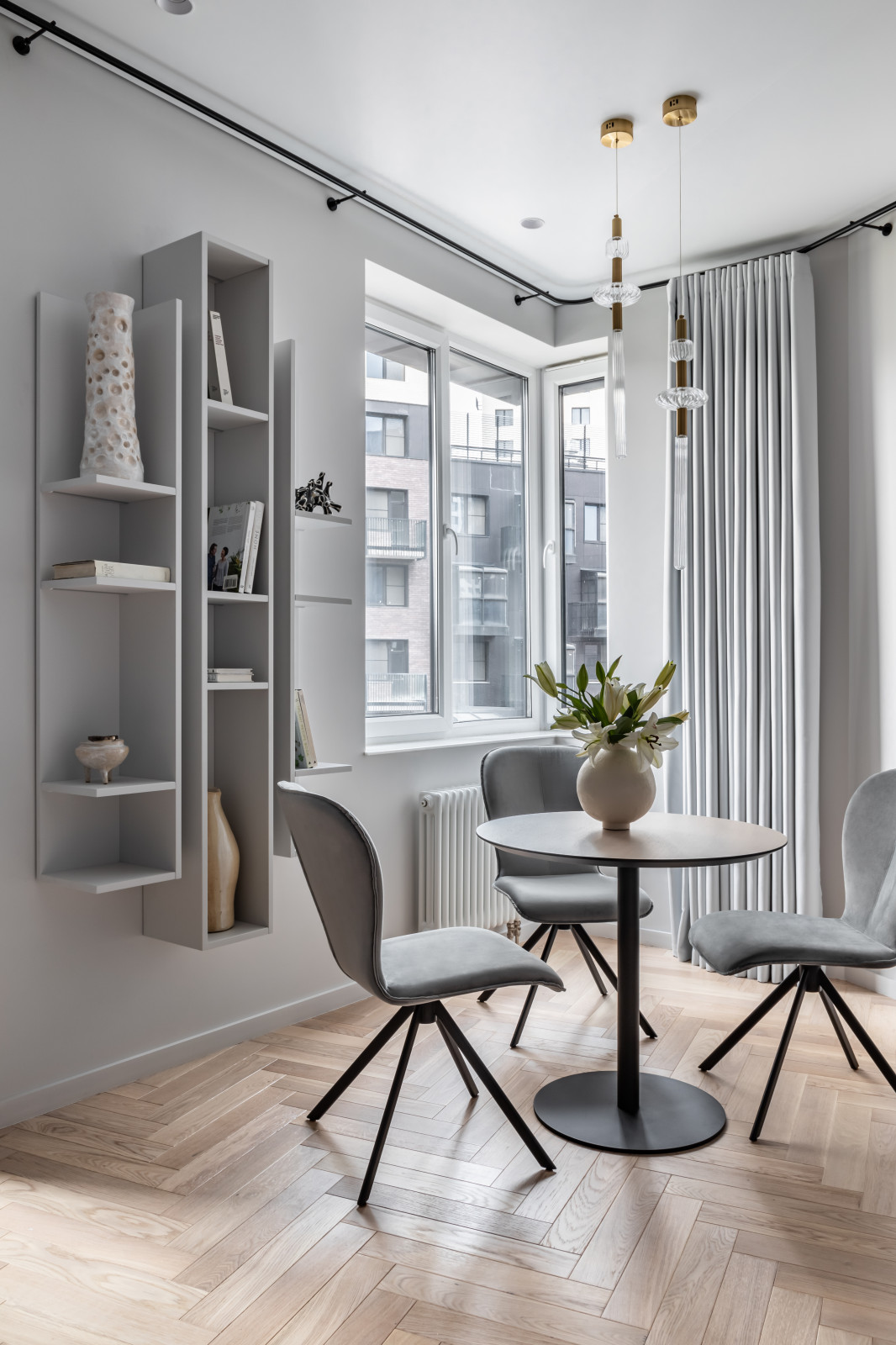 Интерьер для себя: однокомнатная квартира со спальней и мини-гостиной