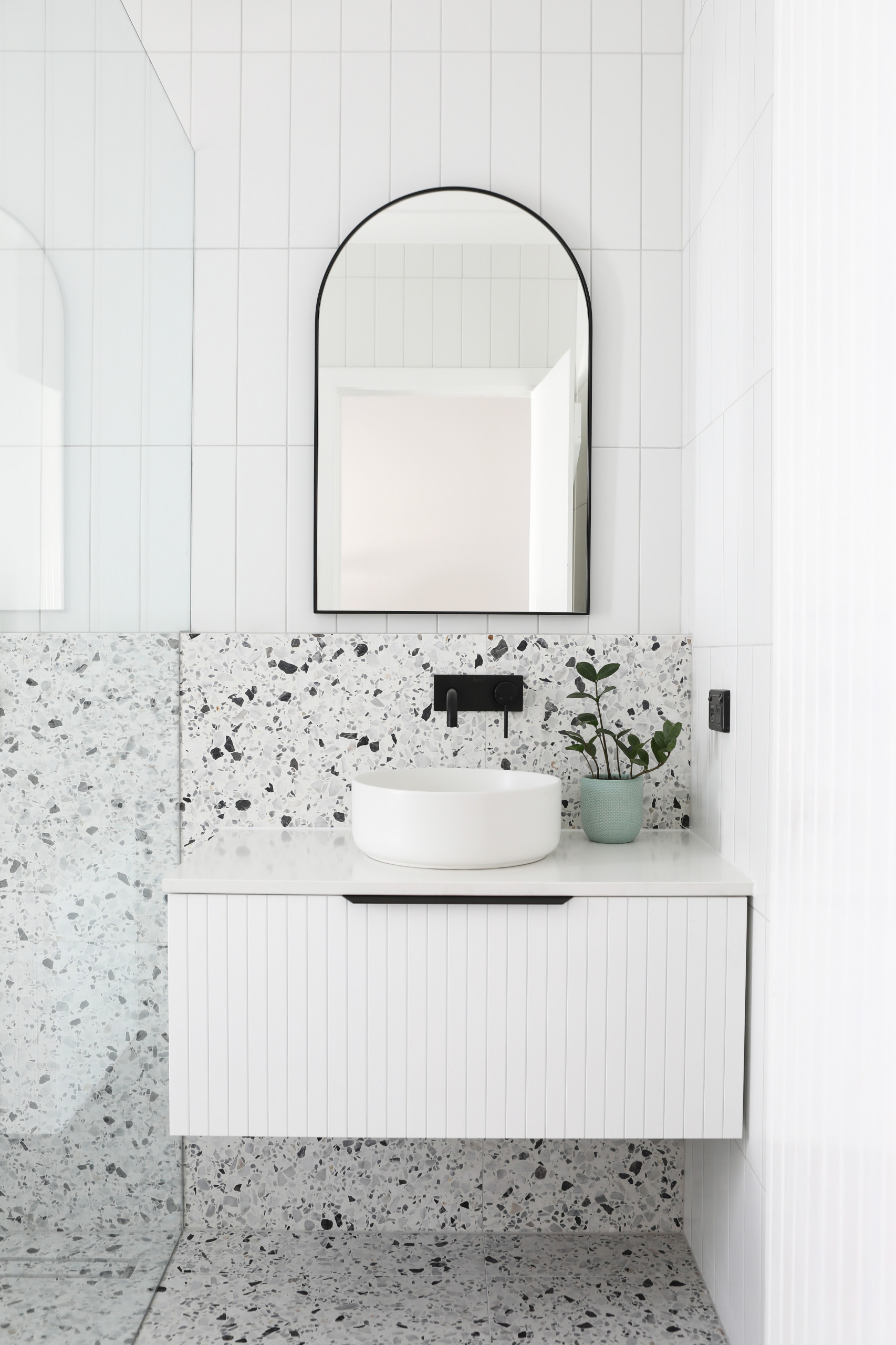 Before After Smart Style Bathrooms Perth Makeover Houzz Au Before After Smart Style Bathrooms Perth Makeover Houzz Au
