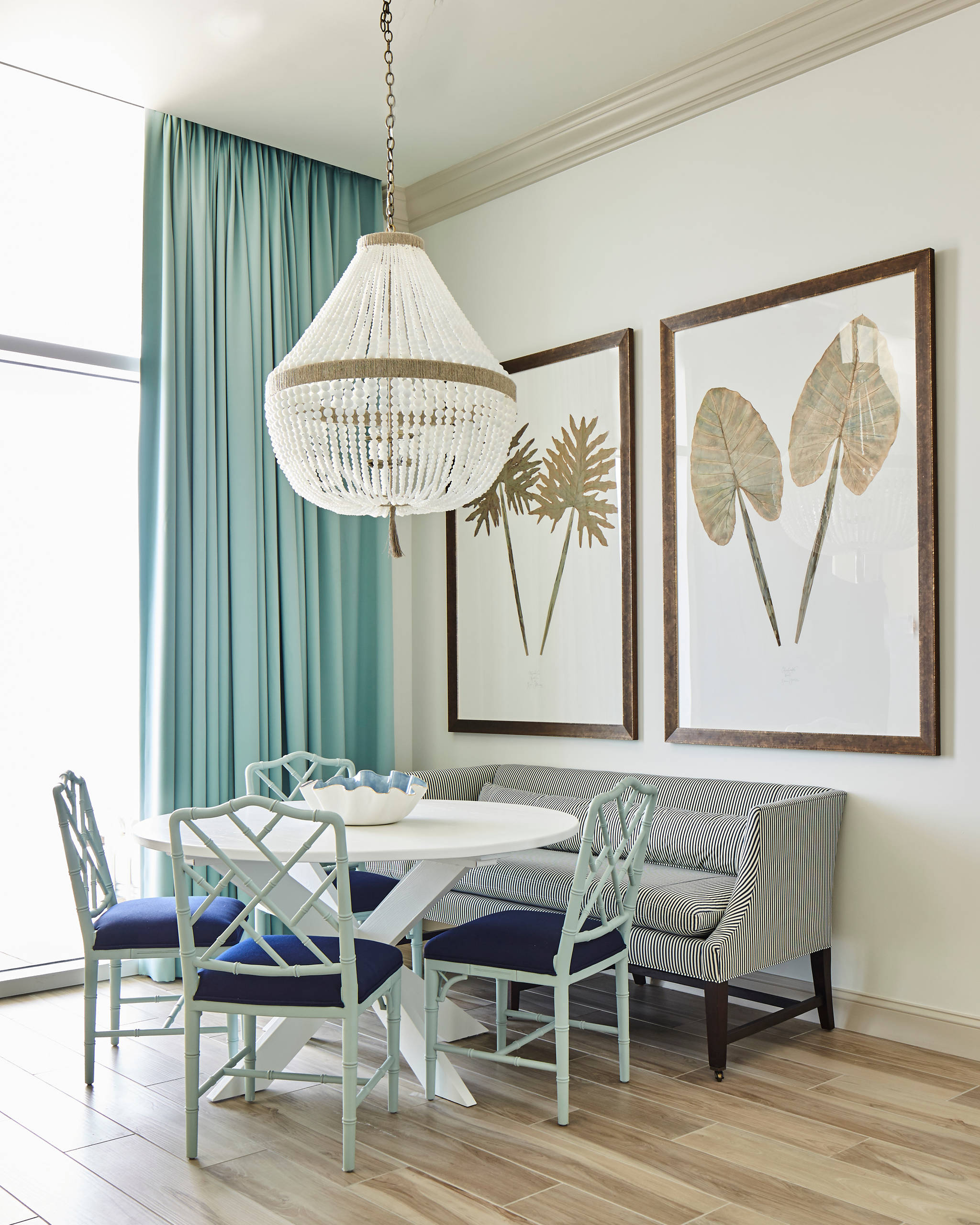 beach-style-dining-room.jpg (2048×2560)-花瓣网