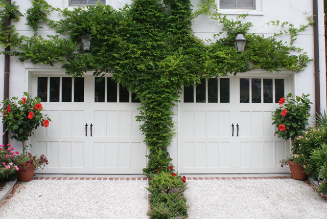 Garage Lighting american-traditional-garage