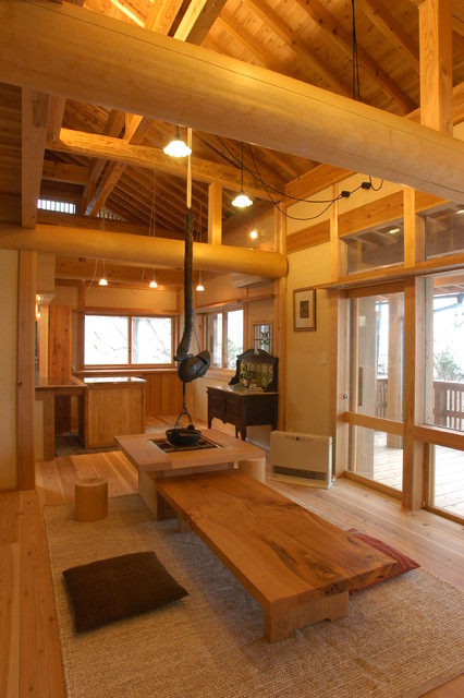 土佐湾を望む家 japanese-living-room