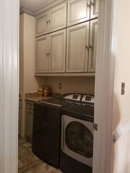Home design - rustic home design idea in Raleigh
