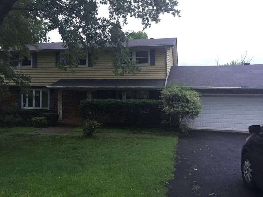 Need help for 1960s Garrison style lake house