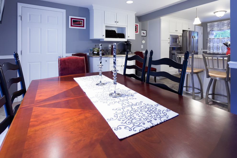 Dining room - contemporary dining room idea in Providence