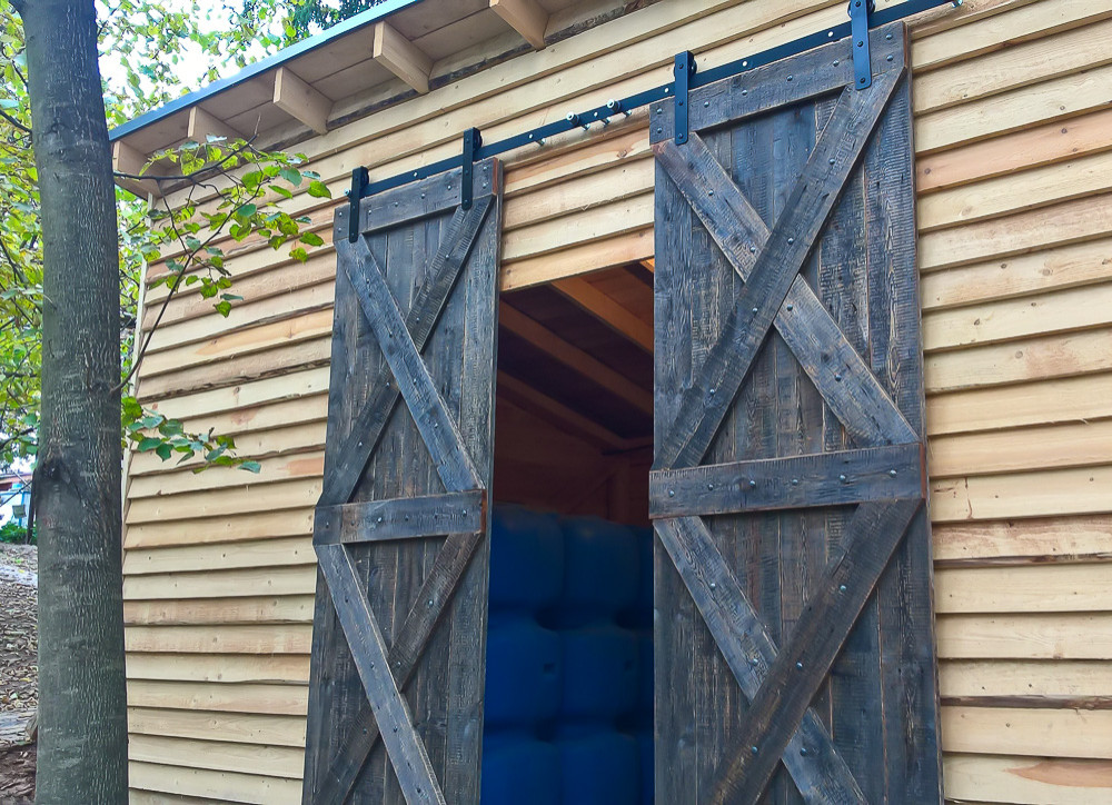 Амбарные раздвижные двери для амбара