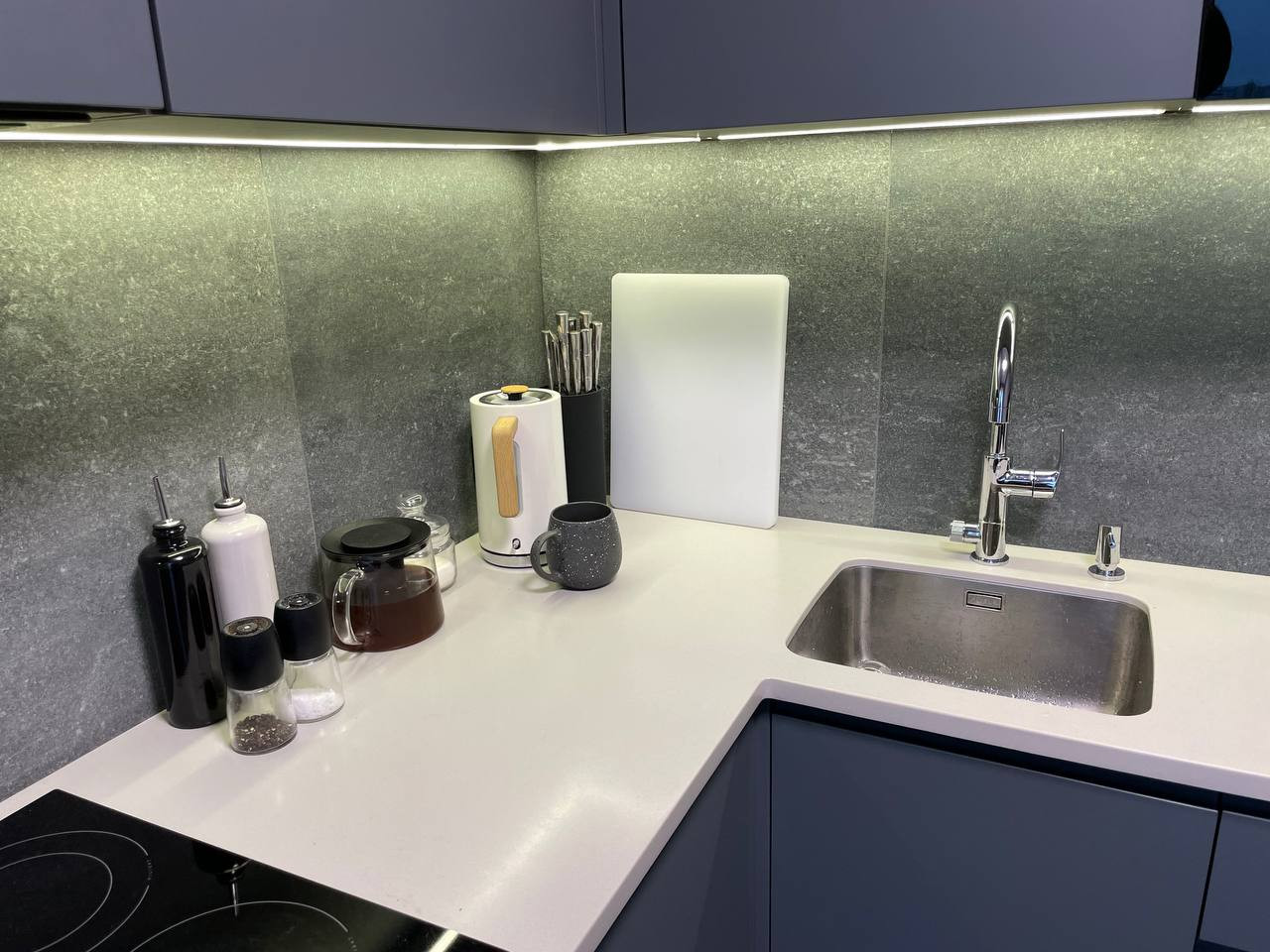 Реализация кухни по дизайн-проекту в однокомнатной квартире, 2022