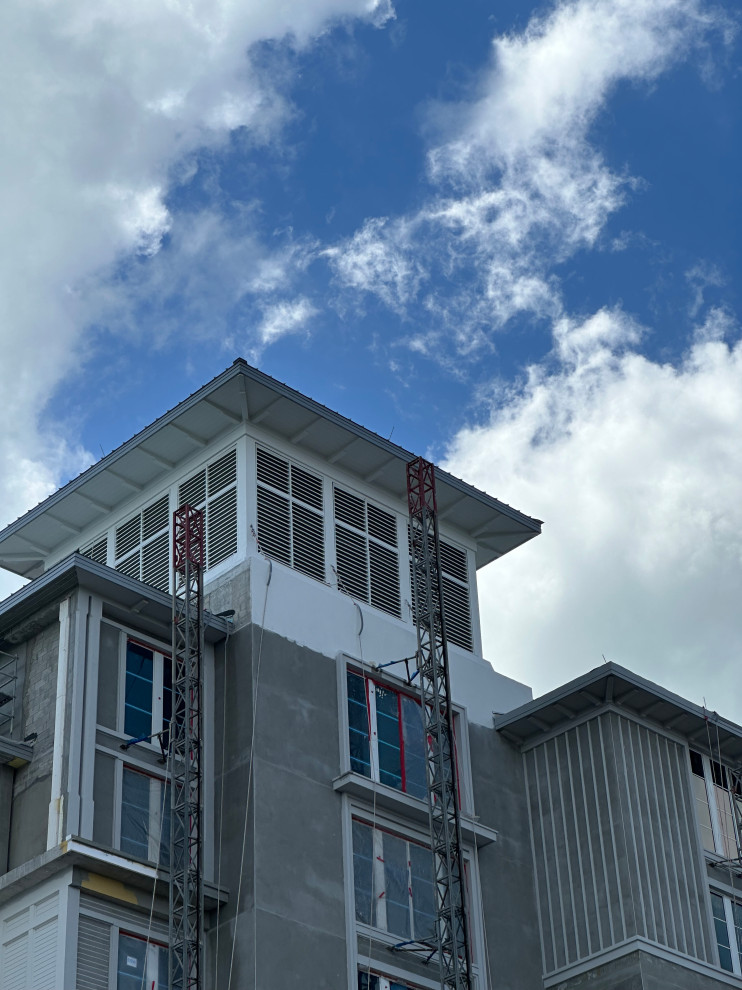 NF301 - Naples Beach Club