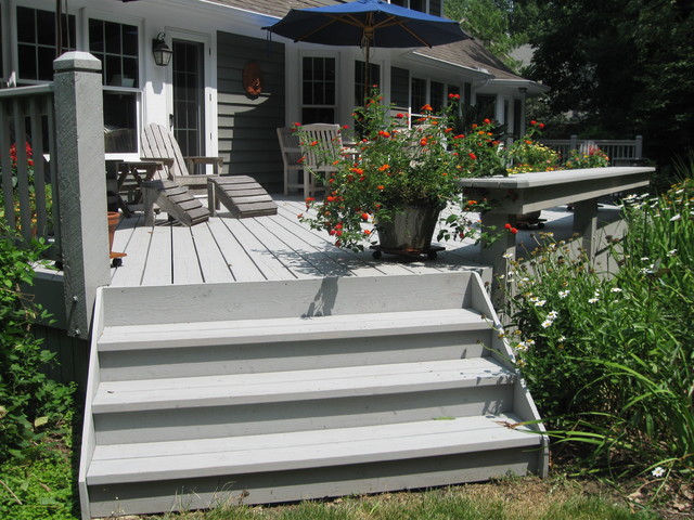 Deck traditional-landscape