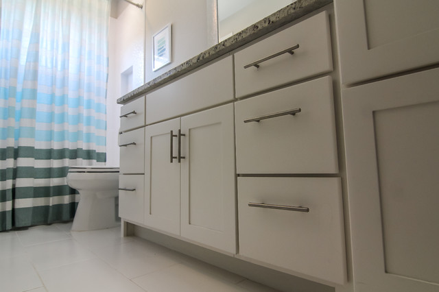 Diaz Custom Home fusion-bathroom