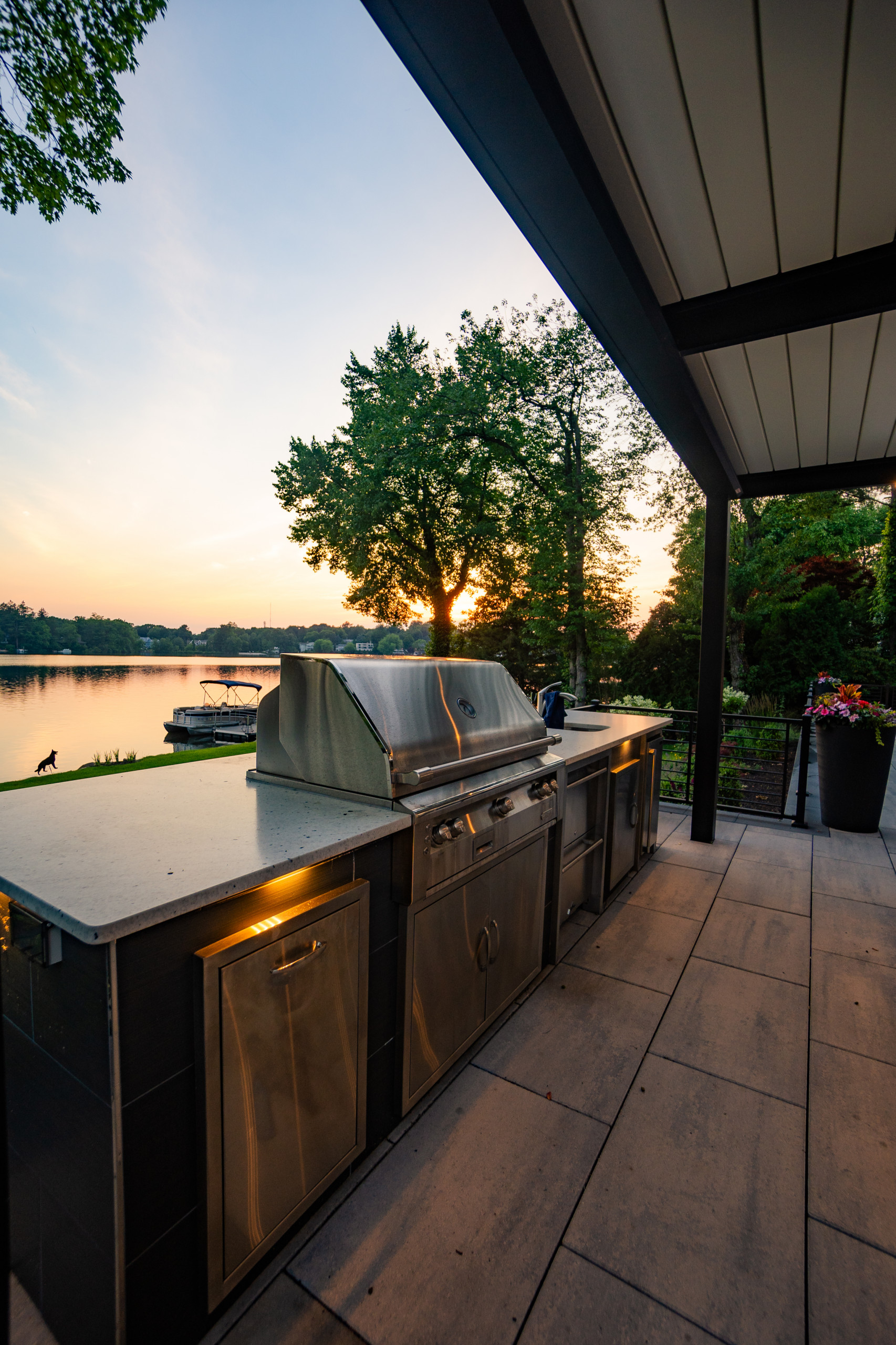 RAISED PATIO, OUTDOOR KITCHEN IN WAYNE NJ