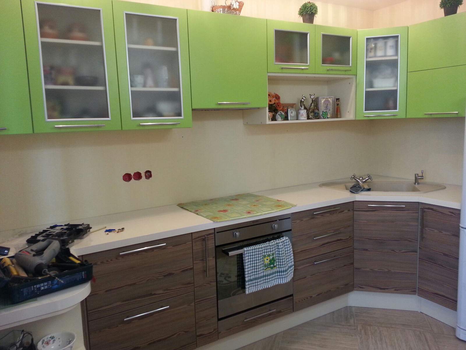 Кухонный фартук из закаленного стекла с фотопечатью "Чайный сервиз"