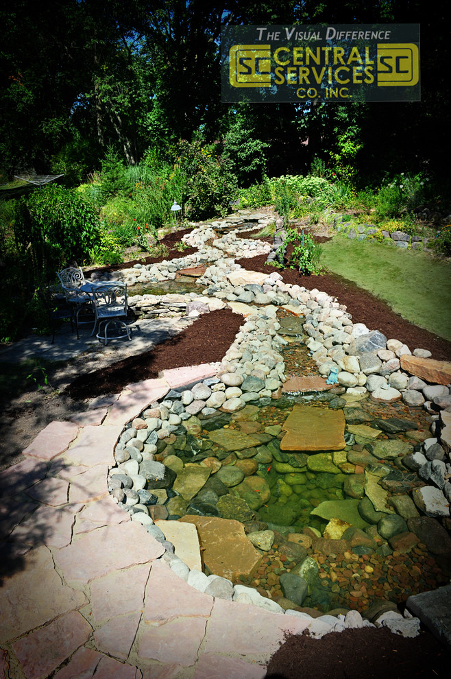 This is an example of a traditional landscaping in Milwaukee.