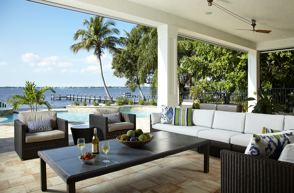 Island style patio photo in Tampa