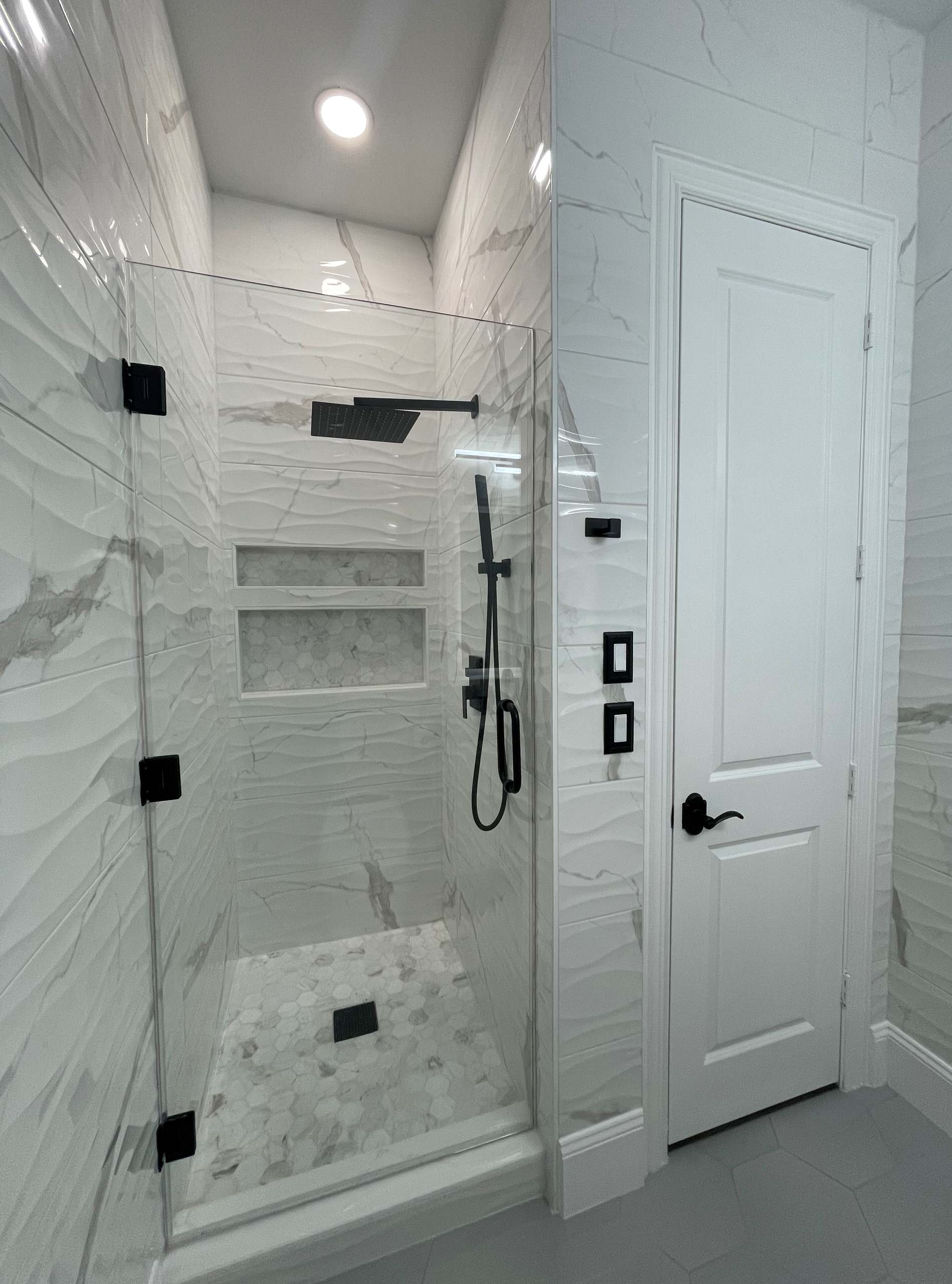 Modern/Contemporary Guest Bathroom Remodeling in Cypress
