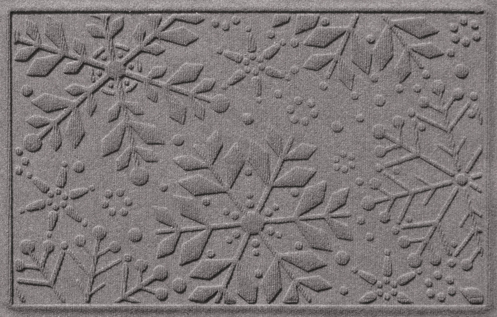 Aqua Shield 2'x3' Holiday Snowflake Doormat, Medium Gray