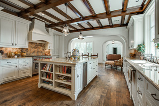 Transitional Elegance - Traditional - Kitchen - Dallas - by Bella Vita ...