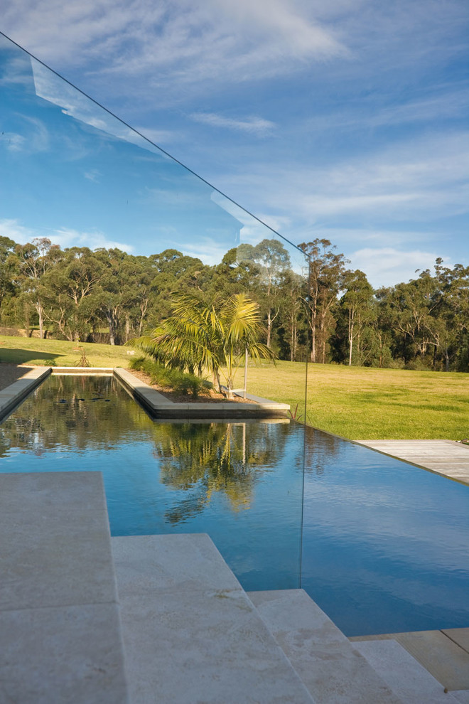 Design ideas for a modern pool in Sydney.