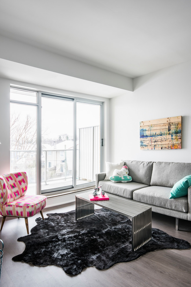 Home design - transitional home design idea in Ottawa