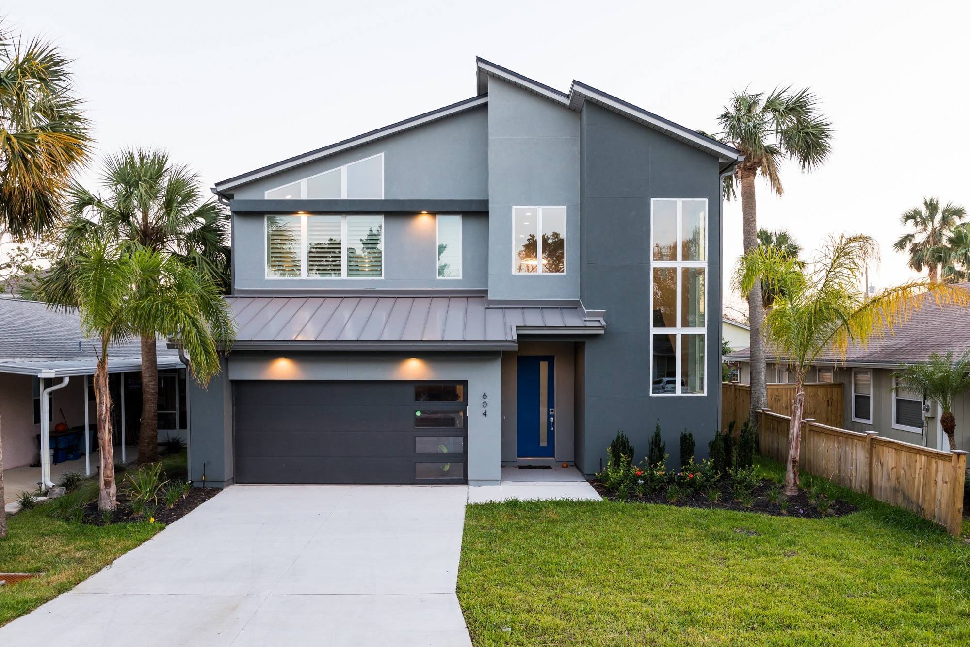 75 Stucco Exterior Home Ideas You'll Love - January, 2026 | Houzz, image size:2000x1334