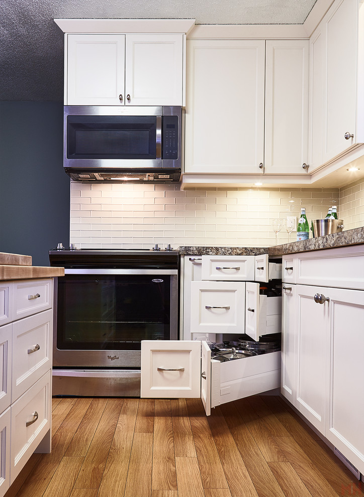 Home design - transitional home design idea