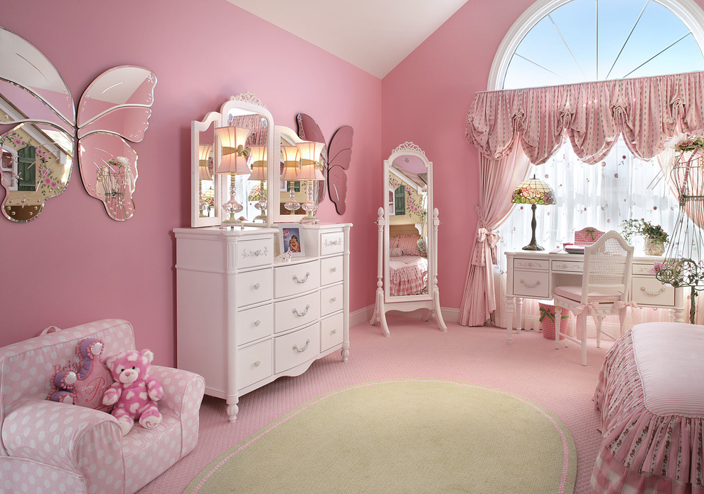 Inspiration for a traditional kids' room in Newark.