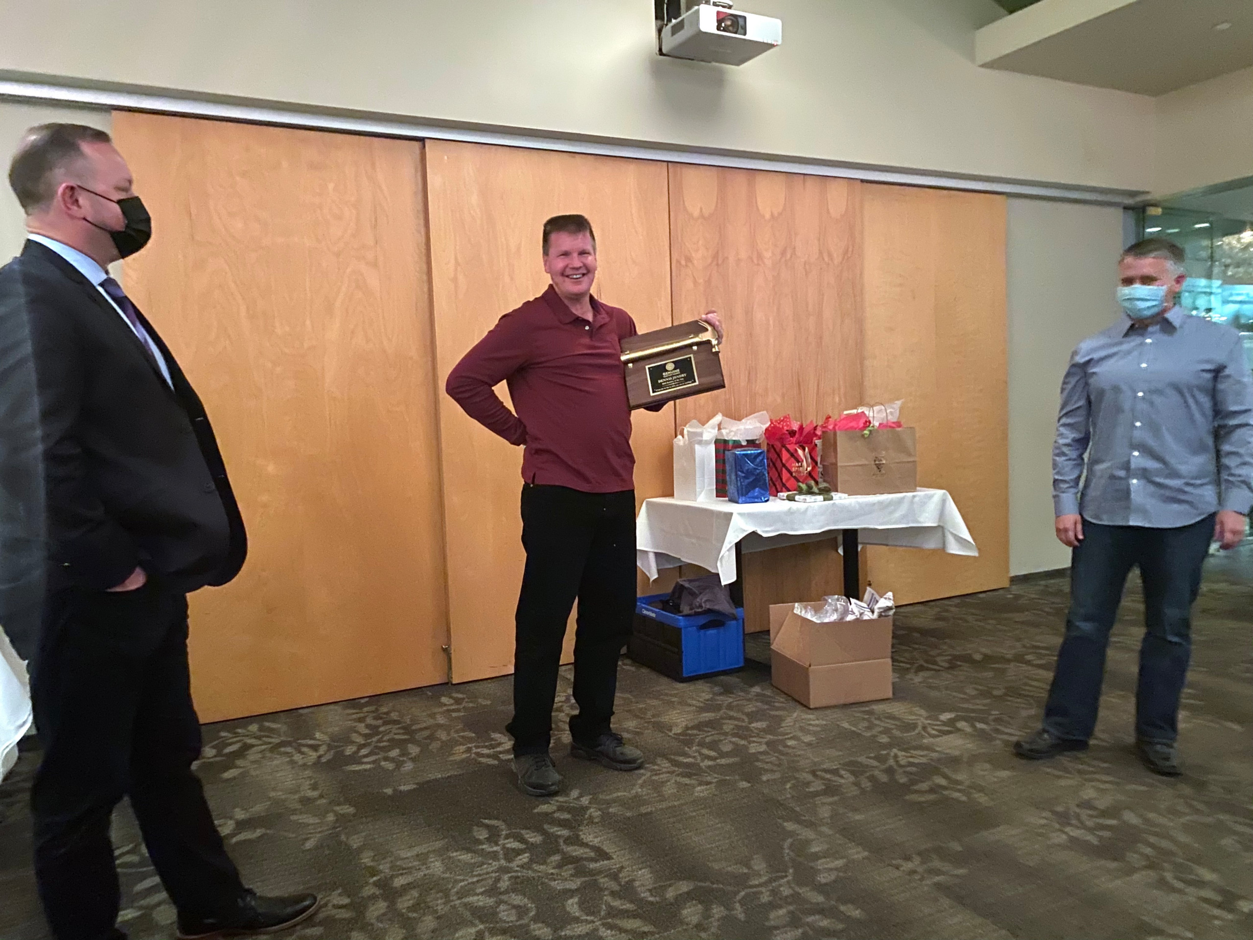 "Golden Hammer" award, 2020