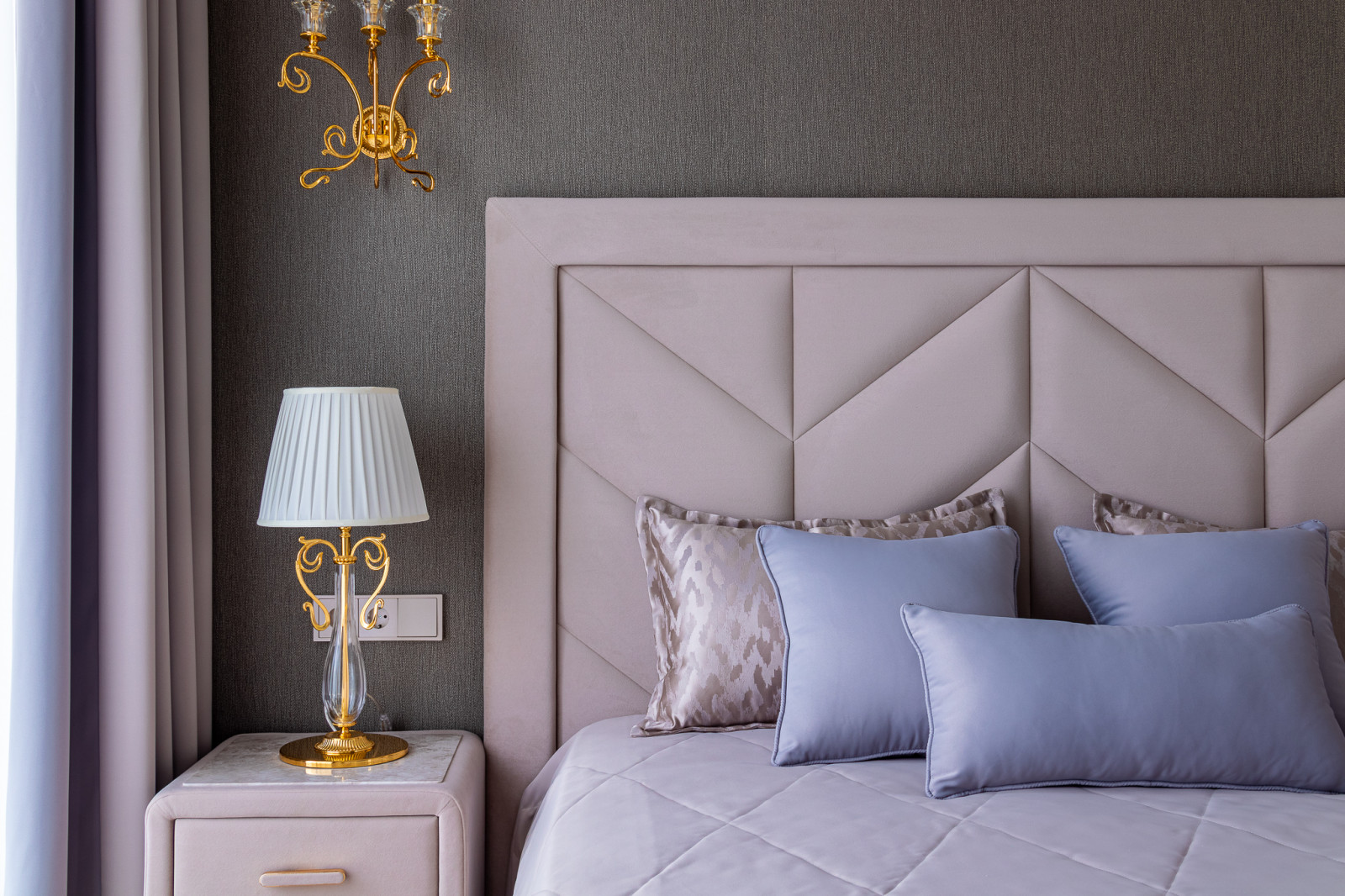 АК Grand Royal Residences