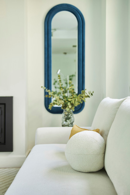 TAPIA coastal-living-room
