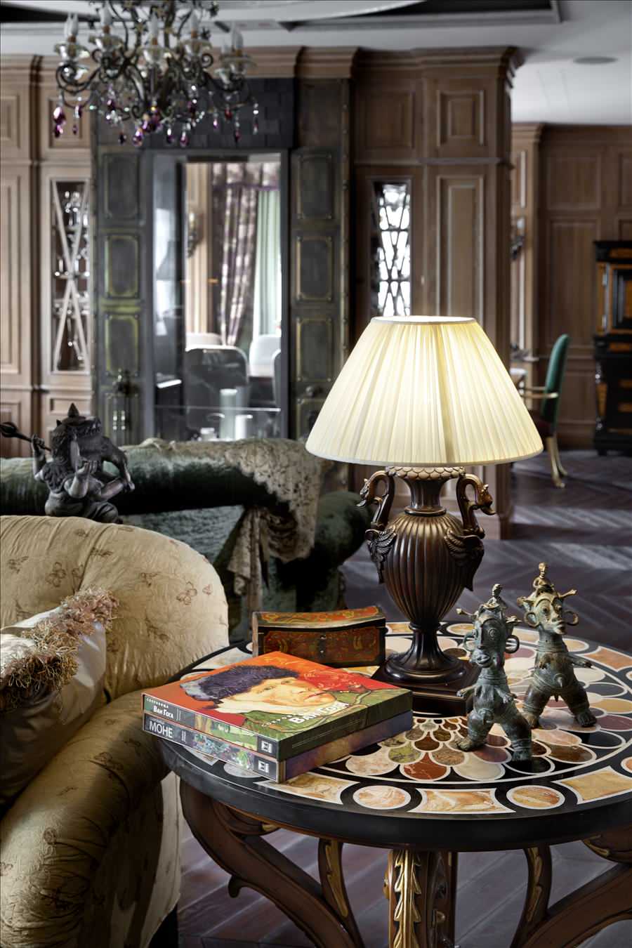 Слоны в интерьере.