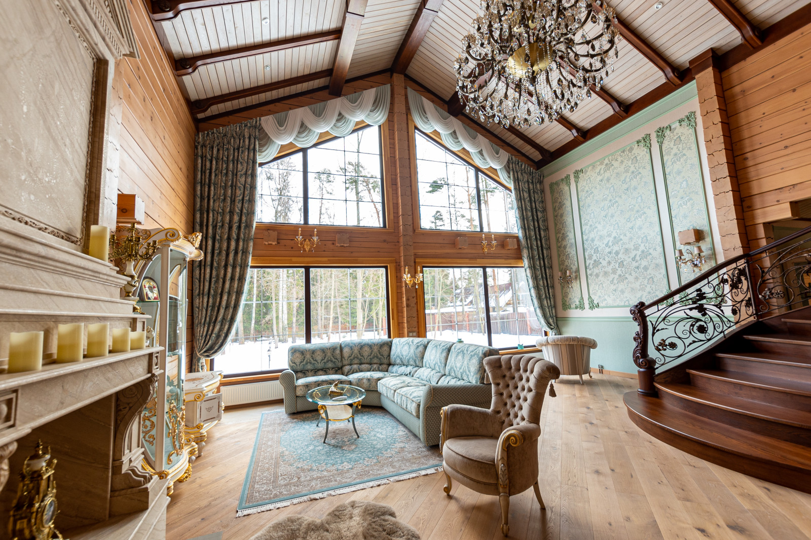 Шторы в дом из бруса