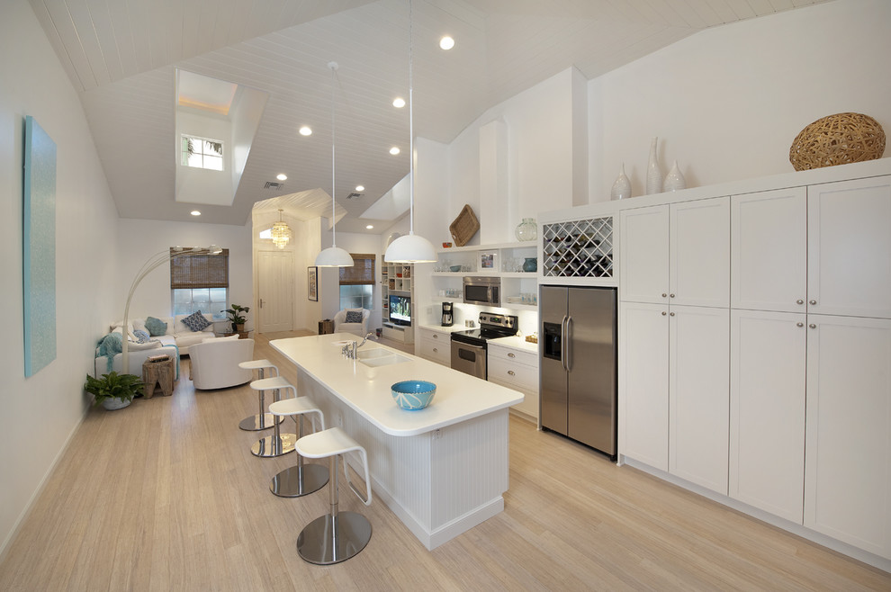 Inspiration for a contemporary kitchen in Tampa with stainless steel appliances.