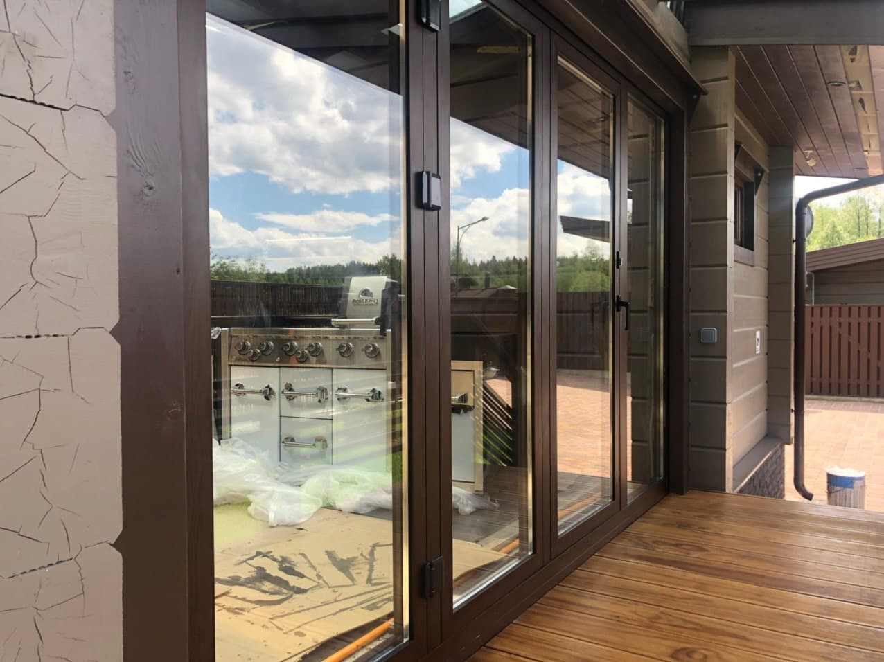 Остекление крыши и дверь - гармошка в беседку