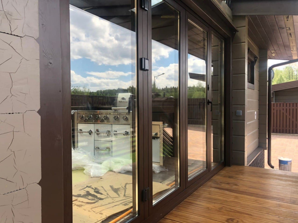 Остекление крыши и дверь - гармошка в беседку