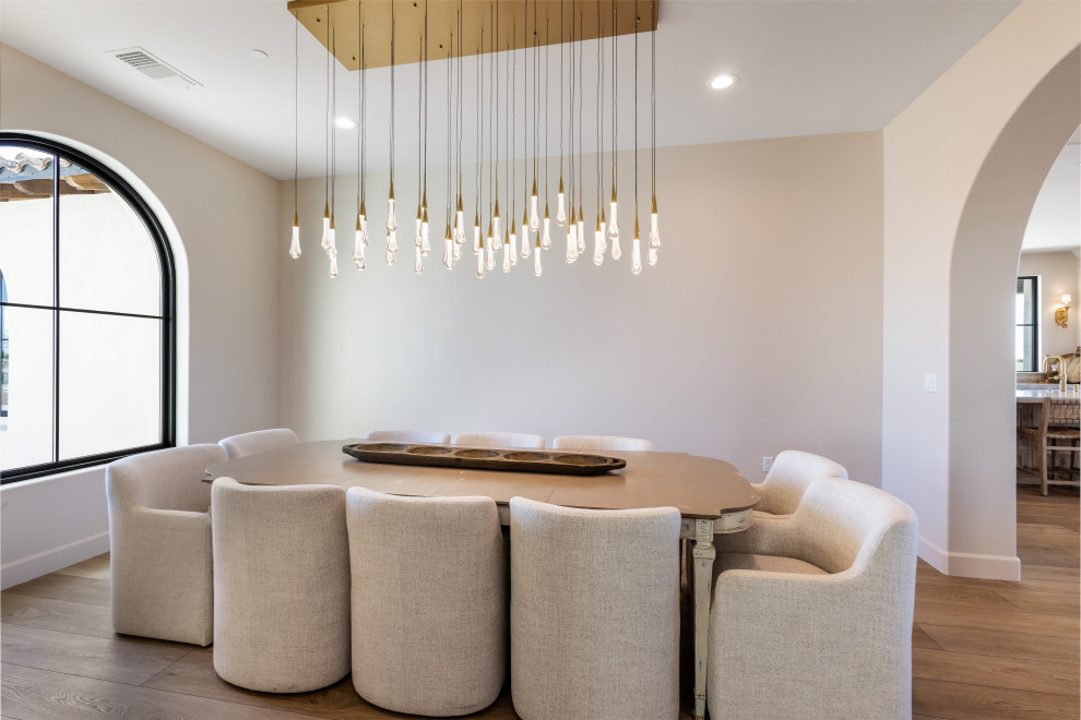 Formal Dining Room with Sculptural Linear Chandelier | Tuscan Farmhouse