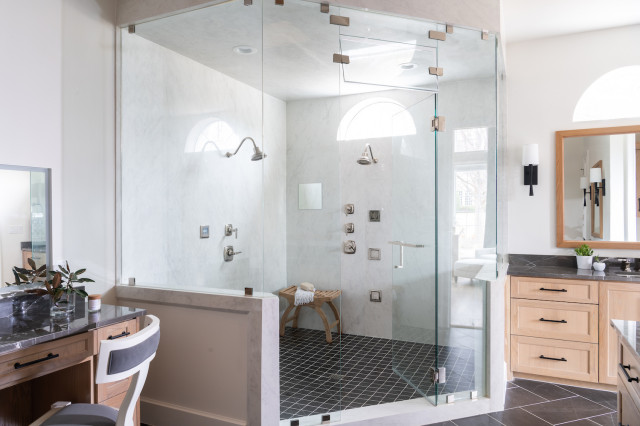 Scandinavian Lakeside Remodel klassisch-modern-badezimmer