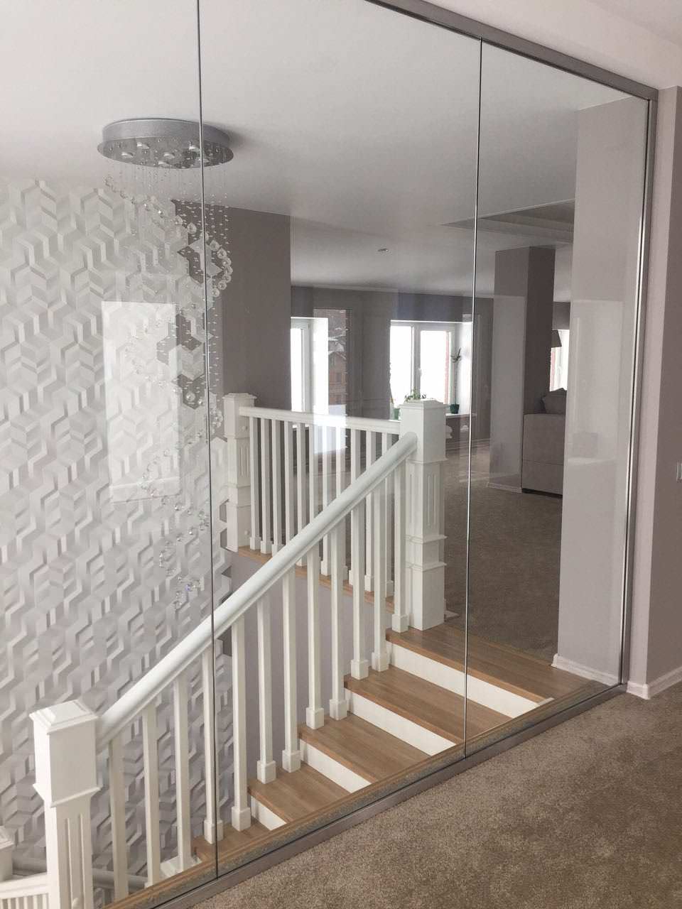 Остекление лестницы