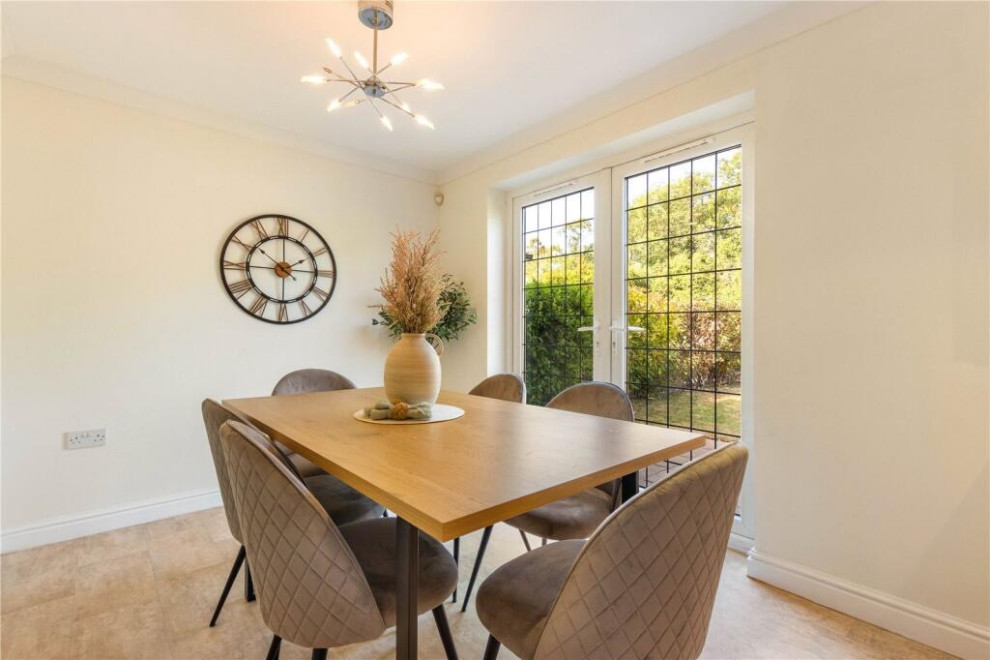 2 Sandpiper Way - Stage to Sell