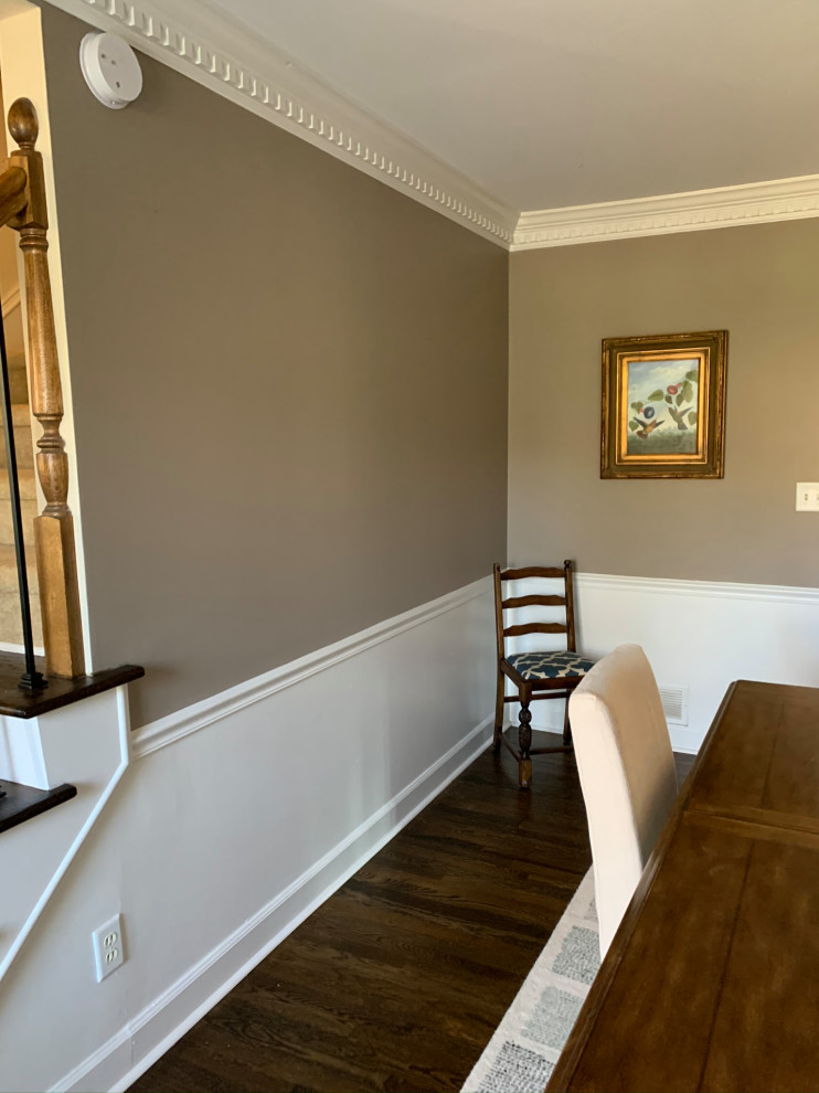 Transitional home design photo in Atlanta