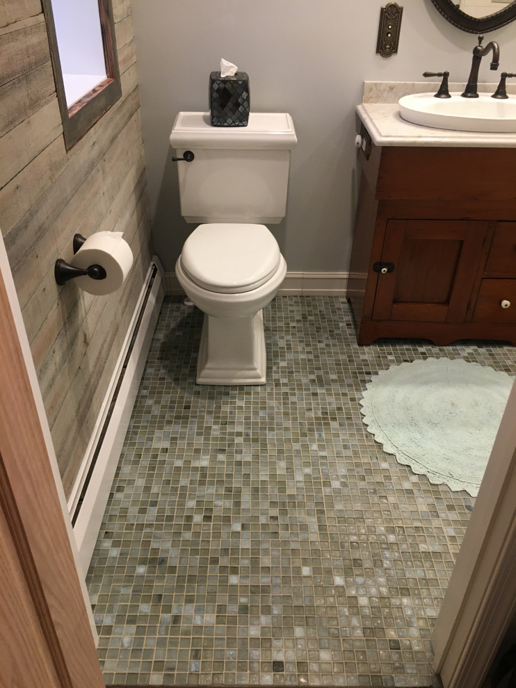 KH Hall Bath