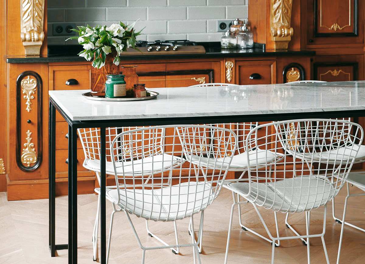 Изготовление на заказ столов и консолей