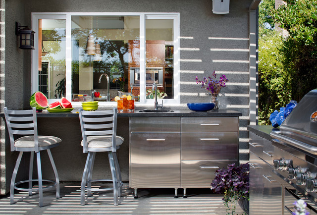 Outdoor kitchen contemporary-patio