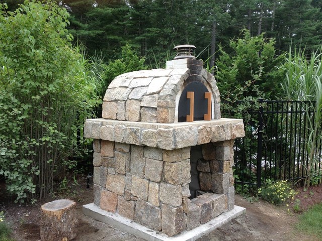 The Slaughter Family Natural Stone Wood Fired Pizza Oven in Rhode Island -  Garden - Boston - by BrickWood Ovens | Houzz UK