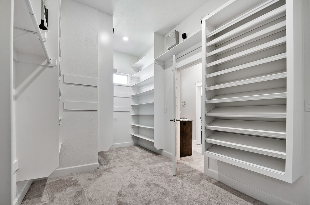Home design - transitional home design idea