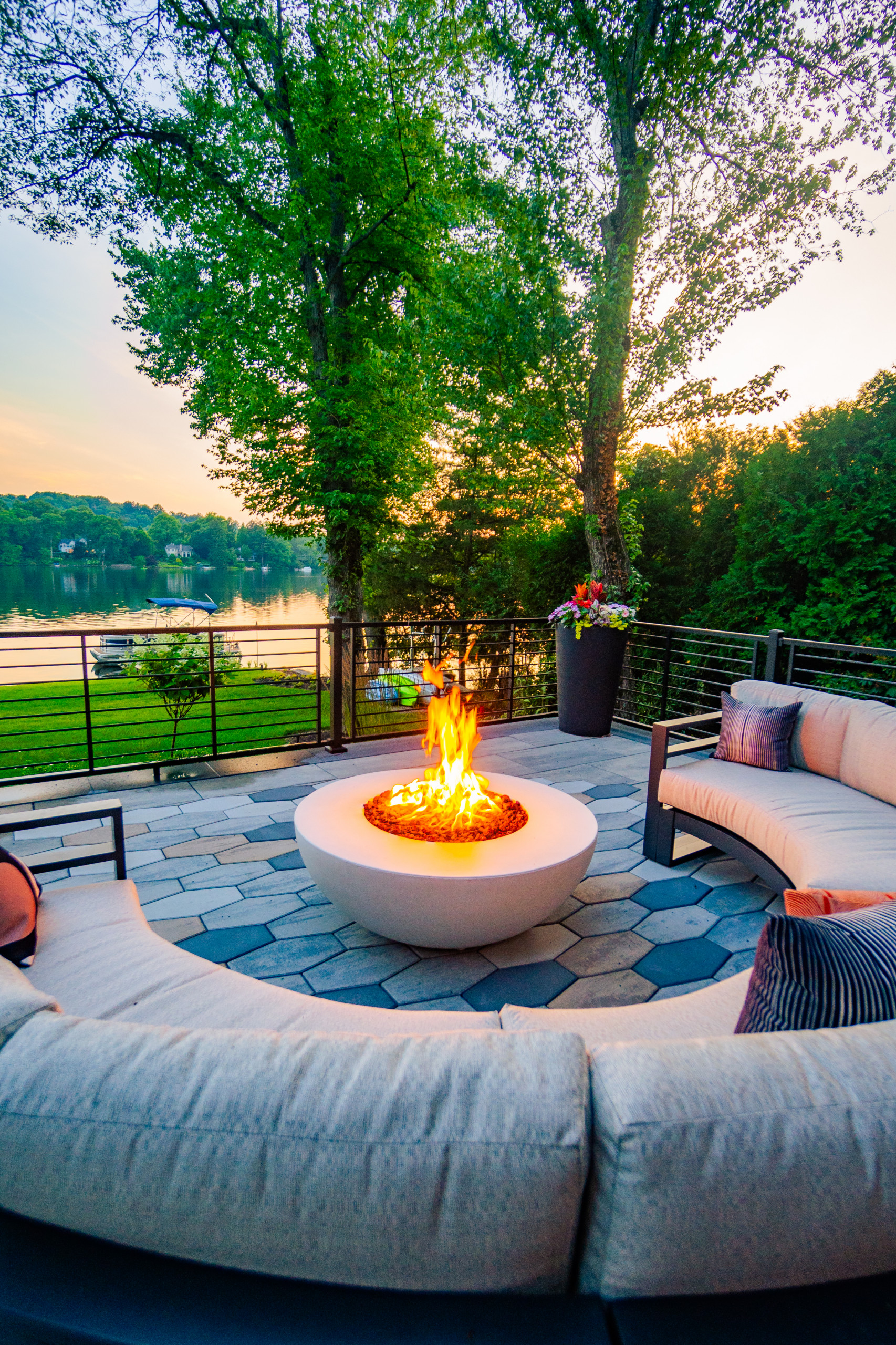 RAISED PATIO, OUTDOOR KITCHEN IN WAYNE NJ