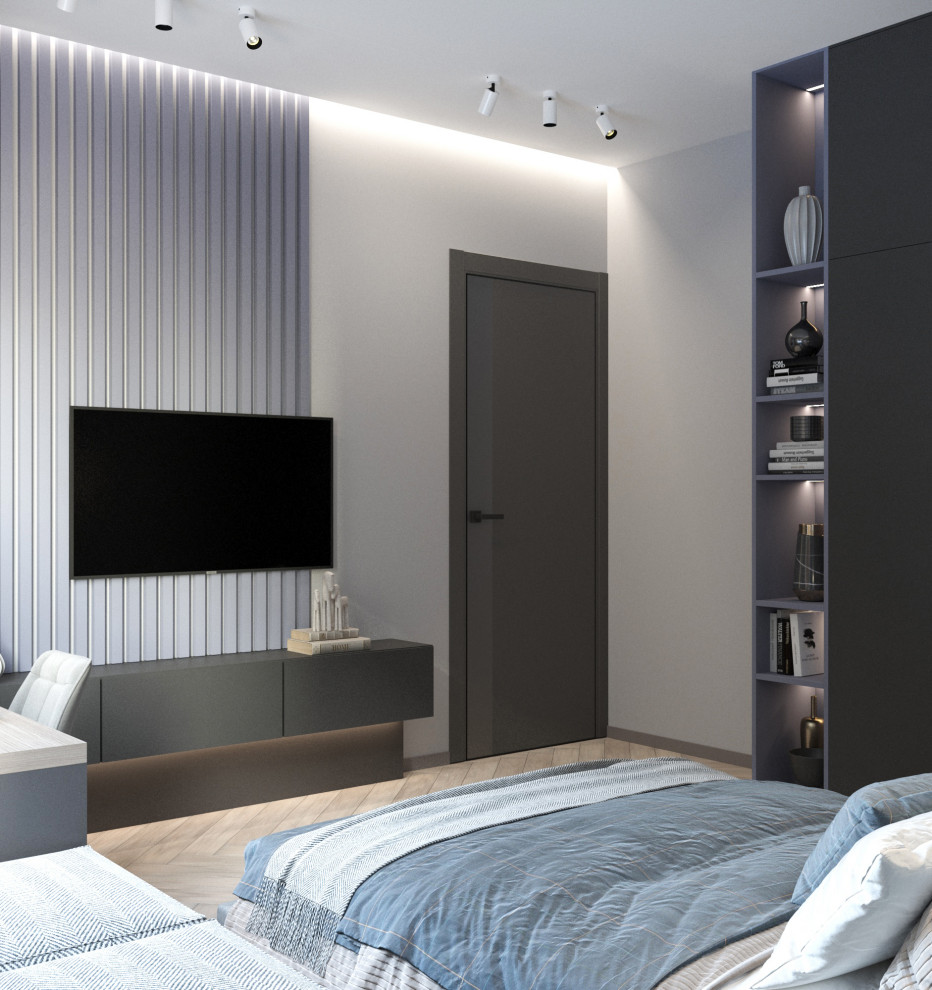 Просторная квартира в синими стенами